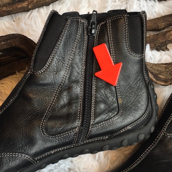 Wanted Leather Upper Ankle Boot. - Picture 13 of 16